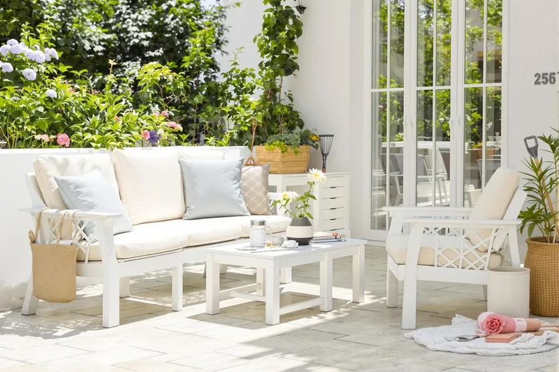Comment nettoyer un salon de jardin en pvc blanc avec du bicarbonate ?