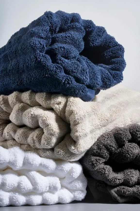 Serviette de toilette de qualité : un essentiel à ne pas sous-estimer